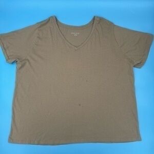 AVA VIV V-Neck Tee